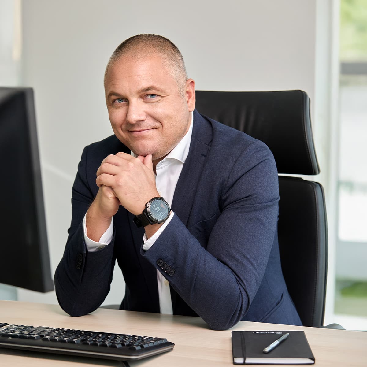 Филип Попов